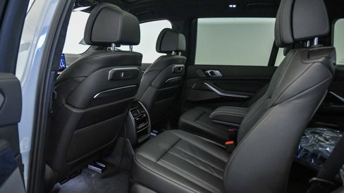 New 2026 BMW X7 M60i image 25