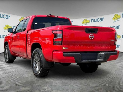 Certified 2025 Nissan Frontier SV image 4