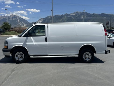 Certified 2023 Chevrolet Express 2500 w/ Driver Convenience Package image 6