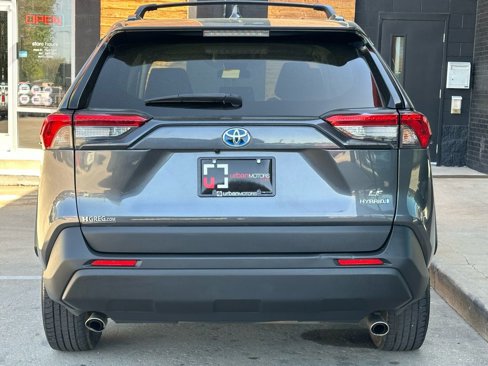 Used 2022 Toyota RAV4 LE image 13