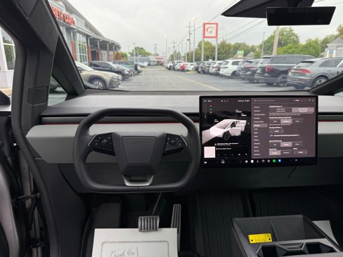 Used 2024 Tesla Cybertruck AWD Crew Cab image 46