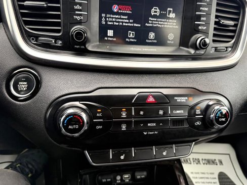 Used 2017 Kia Sorento EX image 20