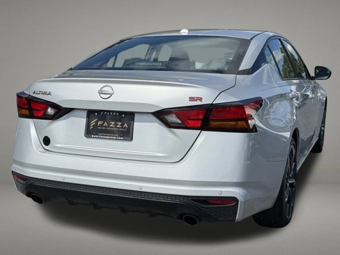 Used 2024 Nissan Altima 2.5 SR image 5