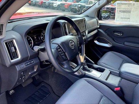 Certified 2025 Nissan Frontier SV image 8