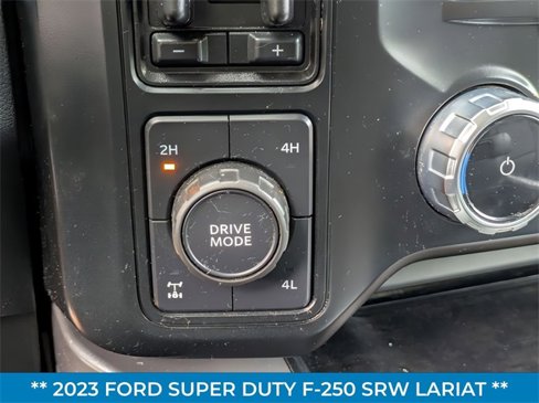 Certified 2023 Ford F250 Lariat w/ Chrome Package image 25