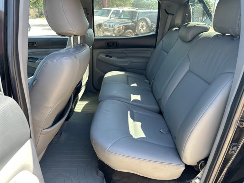 Used 2014 Toyota Tacoma 4x4 Double Cab image 8