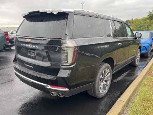 New 2026 Chevrolet Suburban High Country image 3