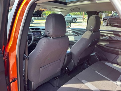 Used 2022 Chevrolet TrailBlazer LT w/ Sun and Liftgate Package image 34