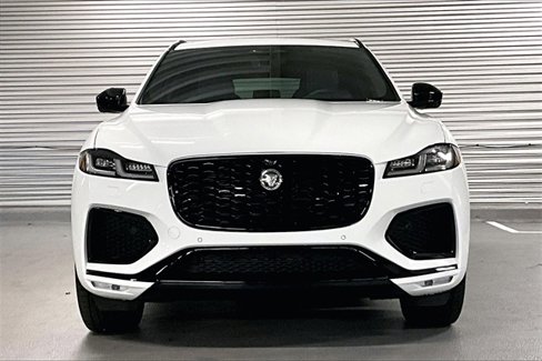 New 2026 Jaguar F-PACE R-Dynamic S image 2