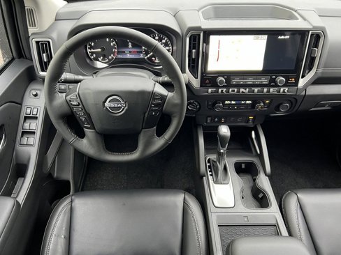 New 2025 Nissan Frontier SL image 30