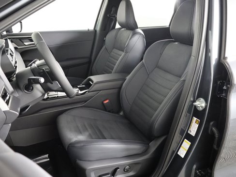 New 2025 Mitsubishi Outlander SE image 29