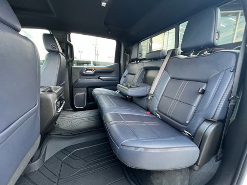 Used 2023 Chevrolet Silverado 1500 High Country w/ Z71 Off-Road Package image 22