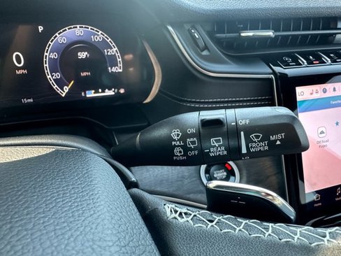 New 2025 Jeep Grand Cherokee L Limited w/ Black Appearance Package image 40