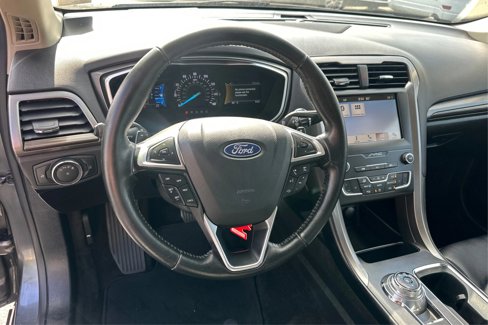 Used 2019 Ford Fusion SEL image 17