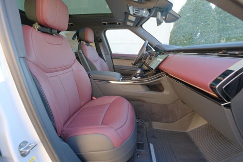 New 2025 Land Rover Range Rover Sport Dynamic SE image 19