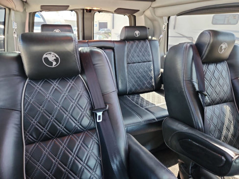 Used 2019 Chevrolet Express 2500 Extended w/ Enhanced Convenience Package image 32