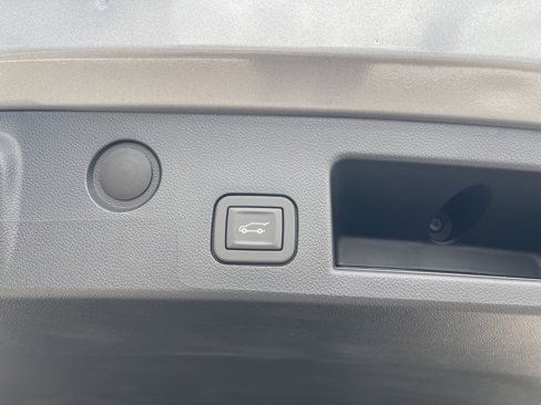 New 2026 Chevrolet Equinox RS w/ Convenience Package III image 14