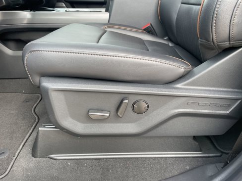 New 2025 Ford F250 Lariat w/ Chrome Package image 11