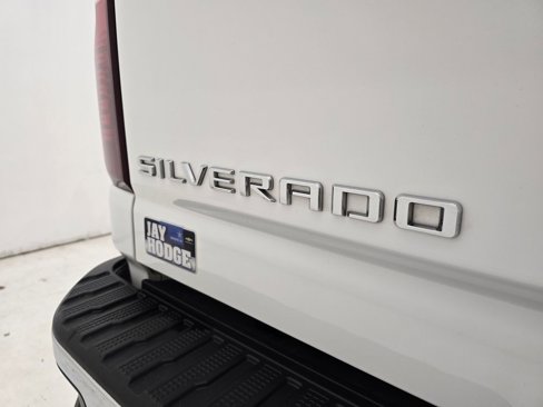 Used 2024 Chevrolet Silverado 2500 LT image 38