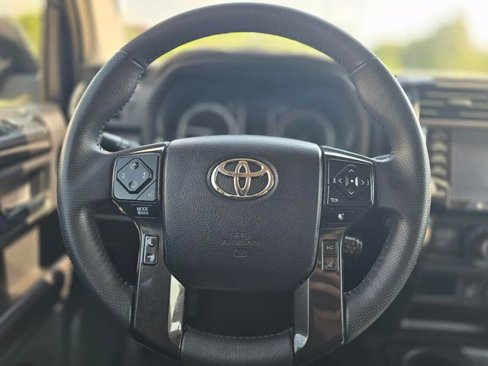 Used 2024 Toyota 4Runner TRD Off-Road image 9