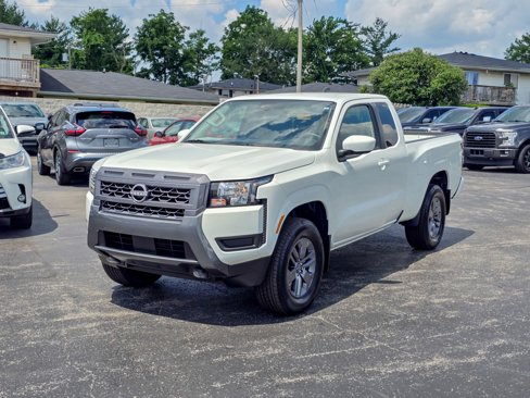 Used 2025 Nissan Frontier SV image 10