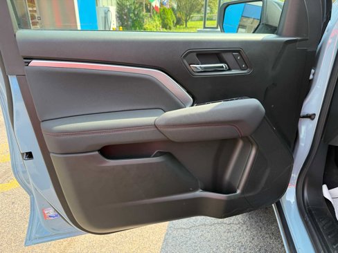 New 2025 Chevrolet Colorado Z71 w/ Technology Package image 13