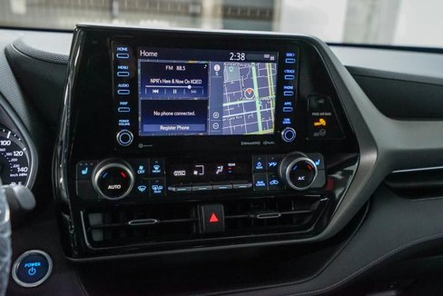 New 2025 Toyota Highlander XLE image 38