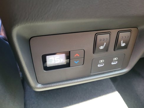 New 2026 Nissan Rogue Platinum image 34