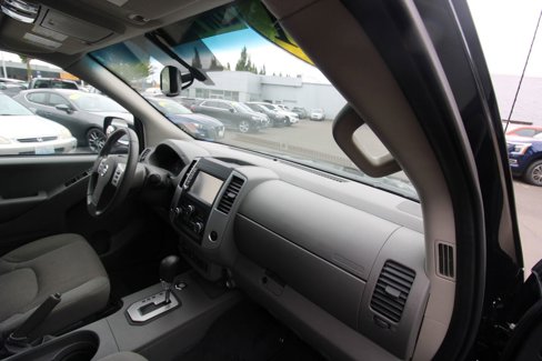 Used 2021 Nissan Frontier SV image 18