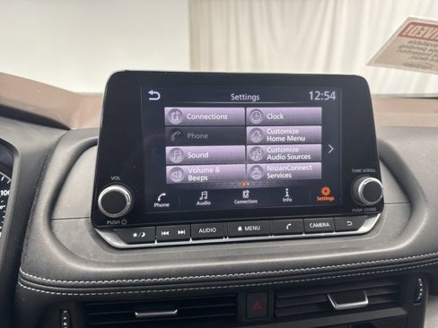 Used 2023 Nissan Rogue SV image 20