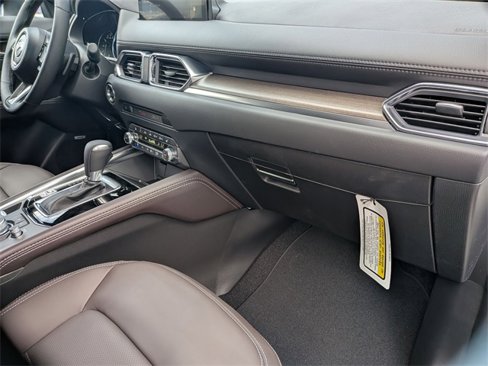 New 2025 MAZDA CX-5 Signature image 37