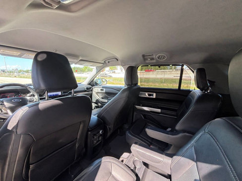 Used 2021 Ford Explorer Limited w/ Equipment Group 301A image 13