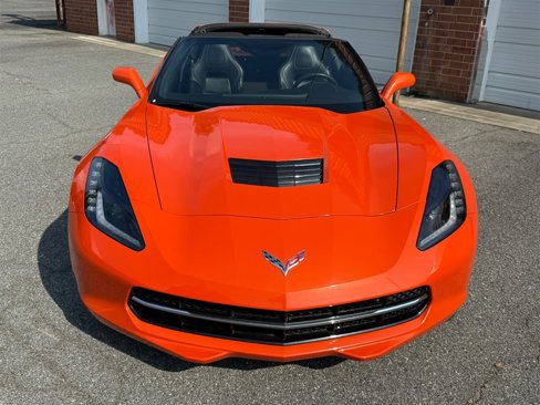 Used 2019 Chevrolet Corvette Stingray Coupe w/ 1LT image 12