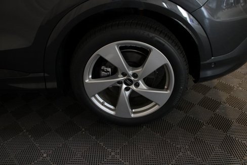 New 2025 Audi Q5 Prestige image 19