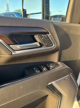 Used 2025 GMC Sierra 2500 Denali w/ Denali Reserve Package image 15