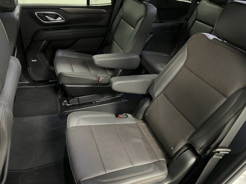 Used 2024 Chevrolet Tahoe High Country image 34