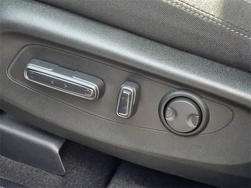 Certified 2025 Honda CR-V EX image 28