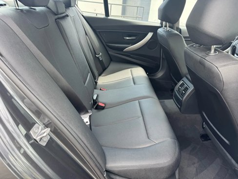 Used 2017 BMW 320i xDrive Sedan image 20