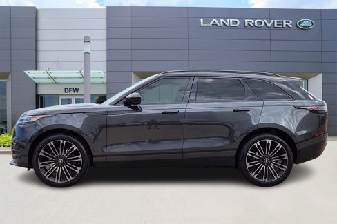 New 2026 Land Rover Range Rover Velar Dynamic SE image 3