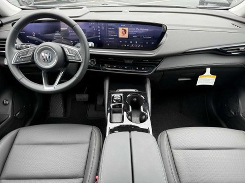 New 2025 Buick Envision Preferred image 2