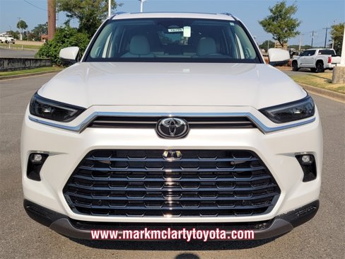 New 2025 Toyota Grand Highlander AWD image 11