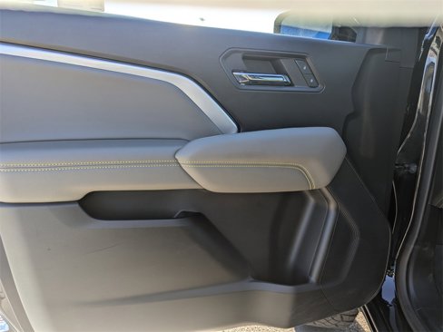Certified 2023 Chevrolet Colorado ZR2 image 9