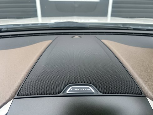 Used 2016 Lincoln MKX Reserve w/ Technology Package image 33