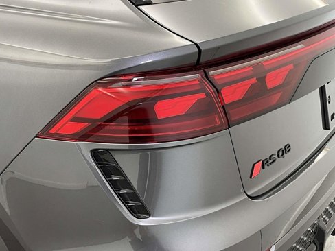 New 2025 Audi RS Q8 performance image 16