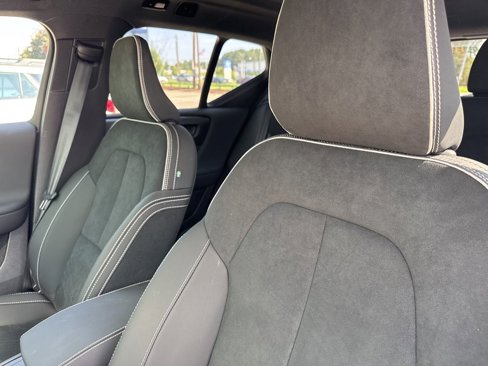 Certified 2024 Volvo XC40 Recharge Plus w/ Protection Package Premier image 4
