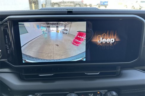 New 2025 Jeep Wrangler Unlimited Rubicon image 18