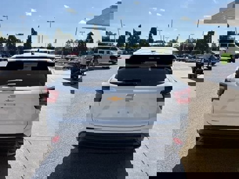 Certified 2025 Chevrolet Trax LS image 5