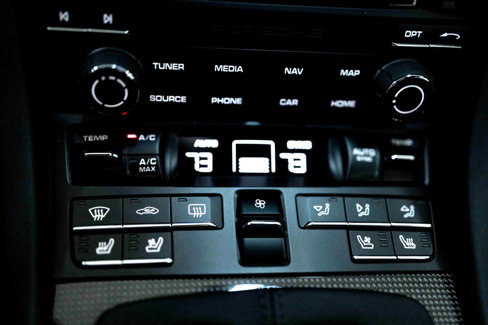 Used 2019 Porsche 911 Turbo S image 60