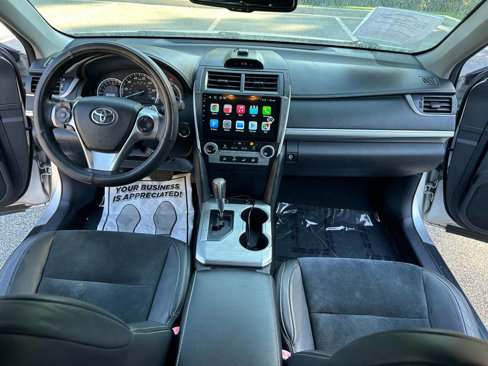 Used 2014 Toyota Camry SE image 25