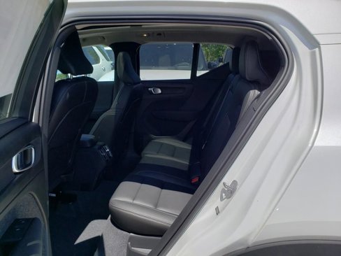 New 2025 Volvo XC40 B5 Plus w/ Protection Package Premier image 6